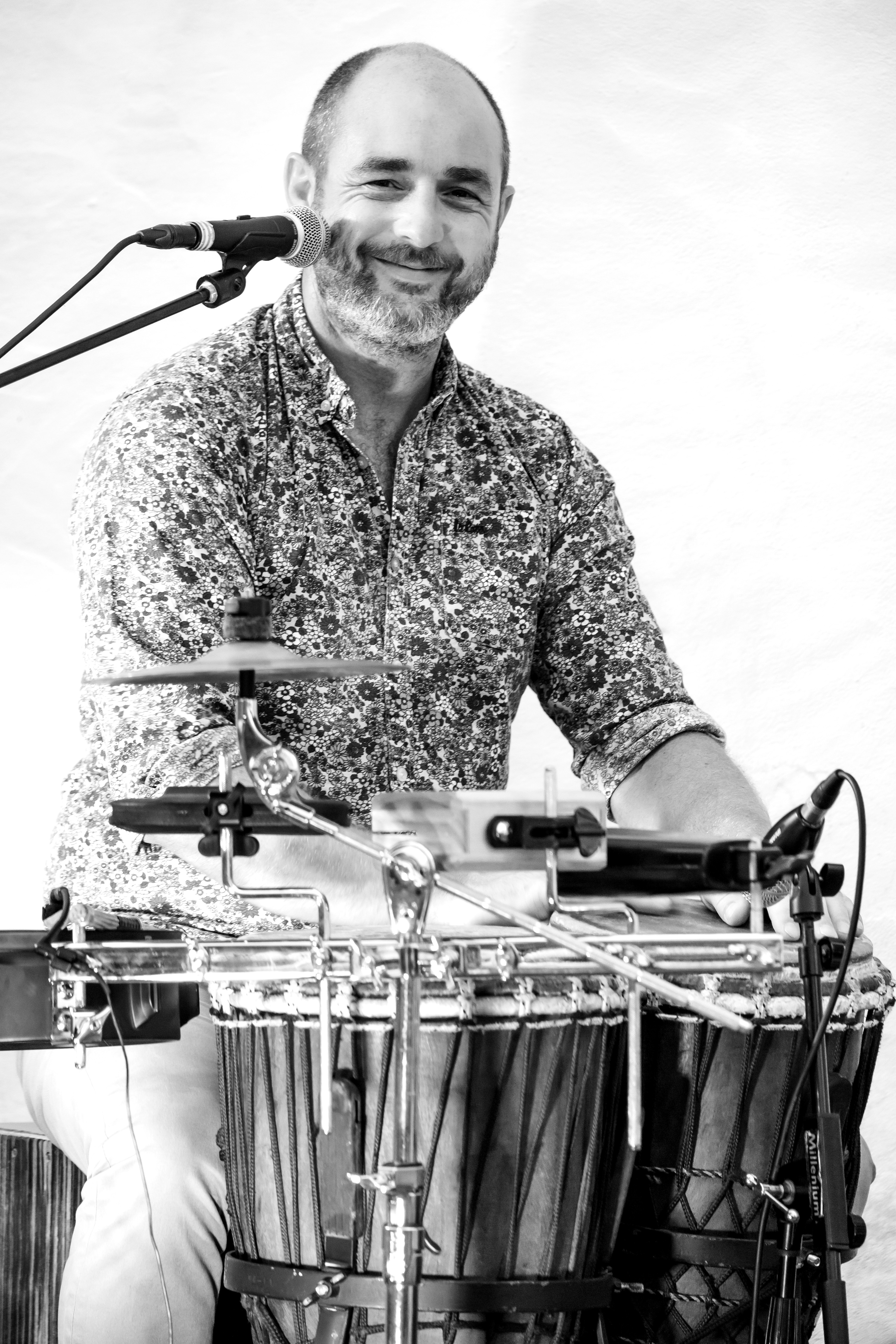 Percussionniste souriant